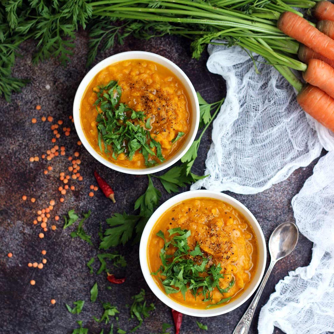 Vegan Roasted Carrot Soup with Lentils