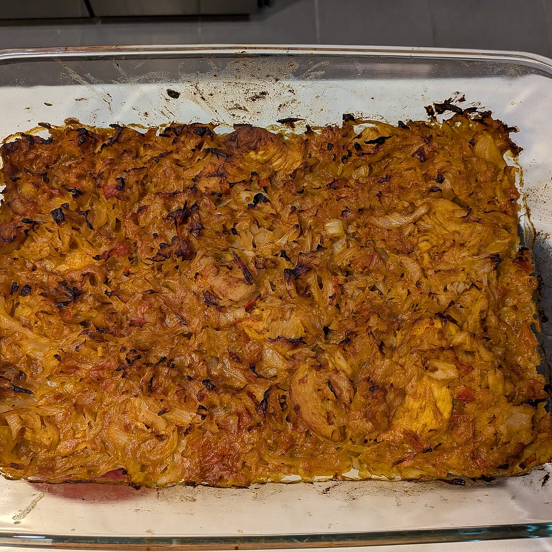 Bulgarian cabbage bake with chicken
