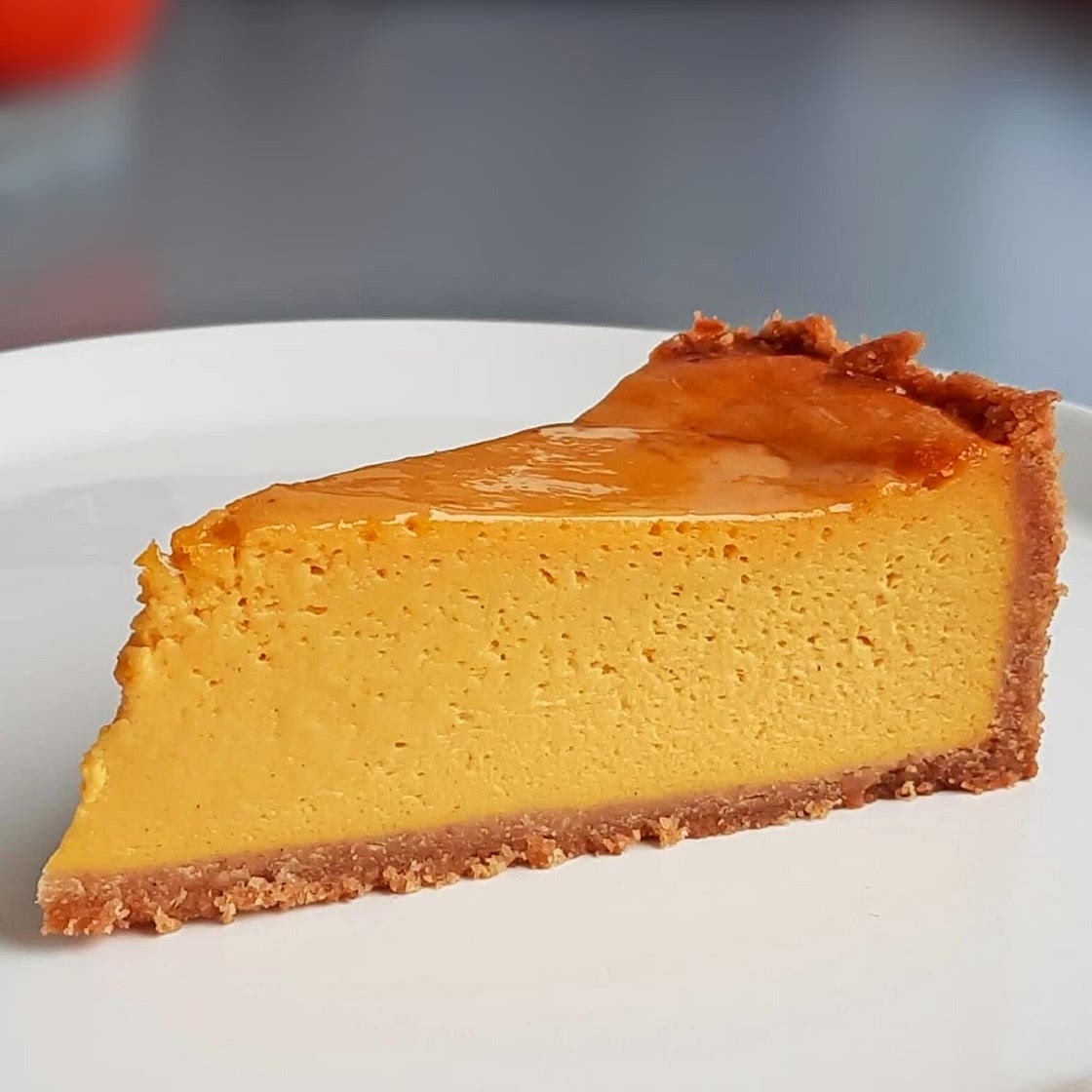 Insanely Delicious Gluten Free Pumpkin Cheesecake (Dairy Free)