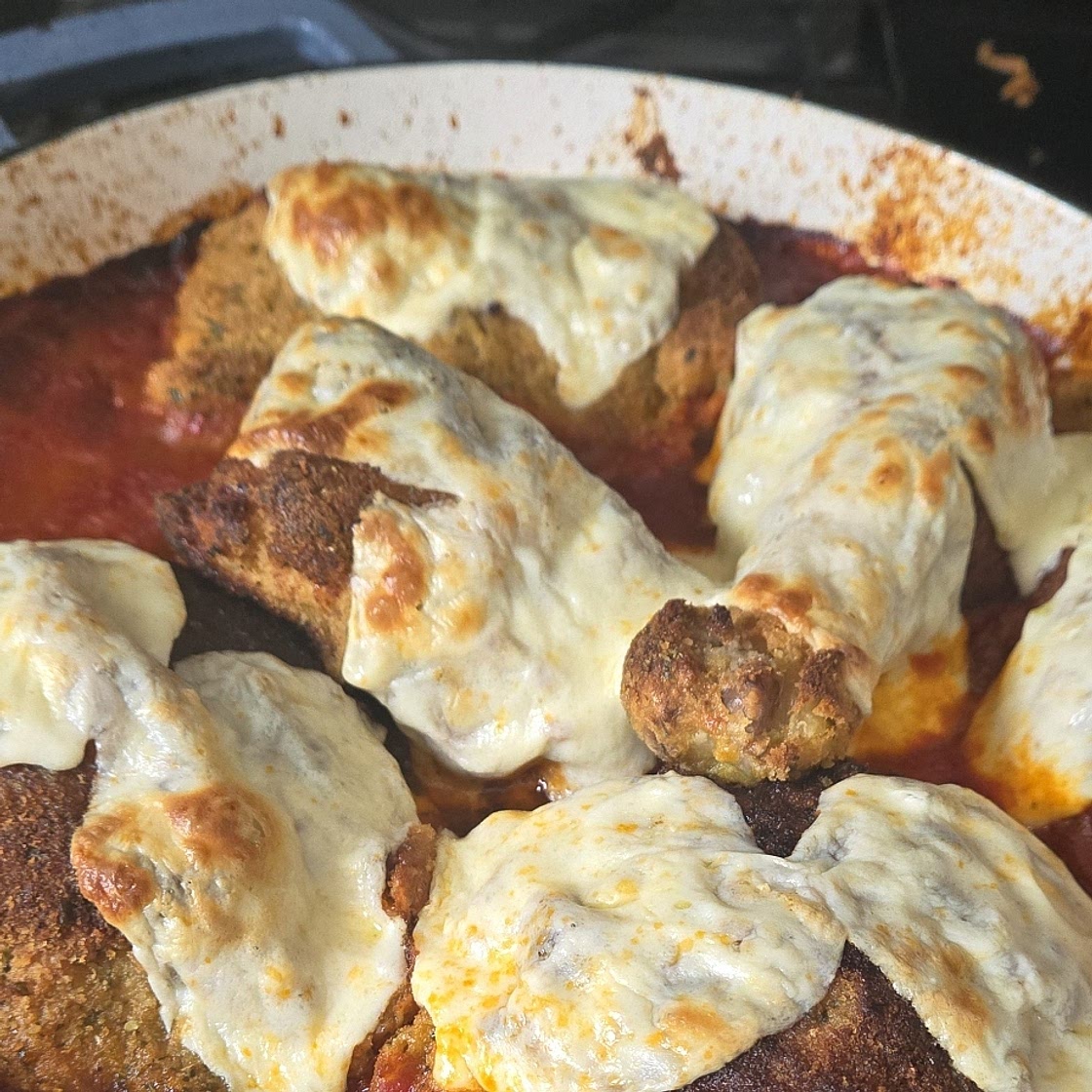 Mozzarella-Stuffed Chicken Parm