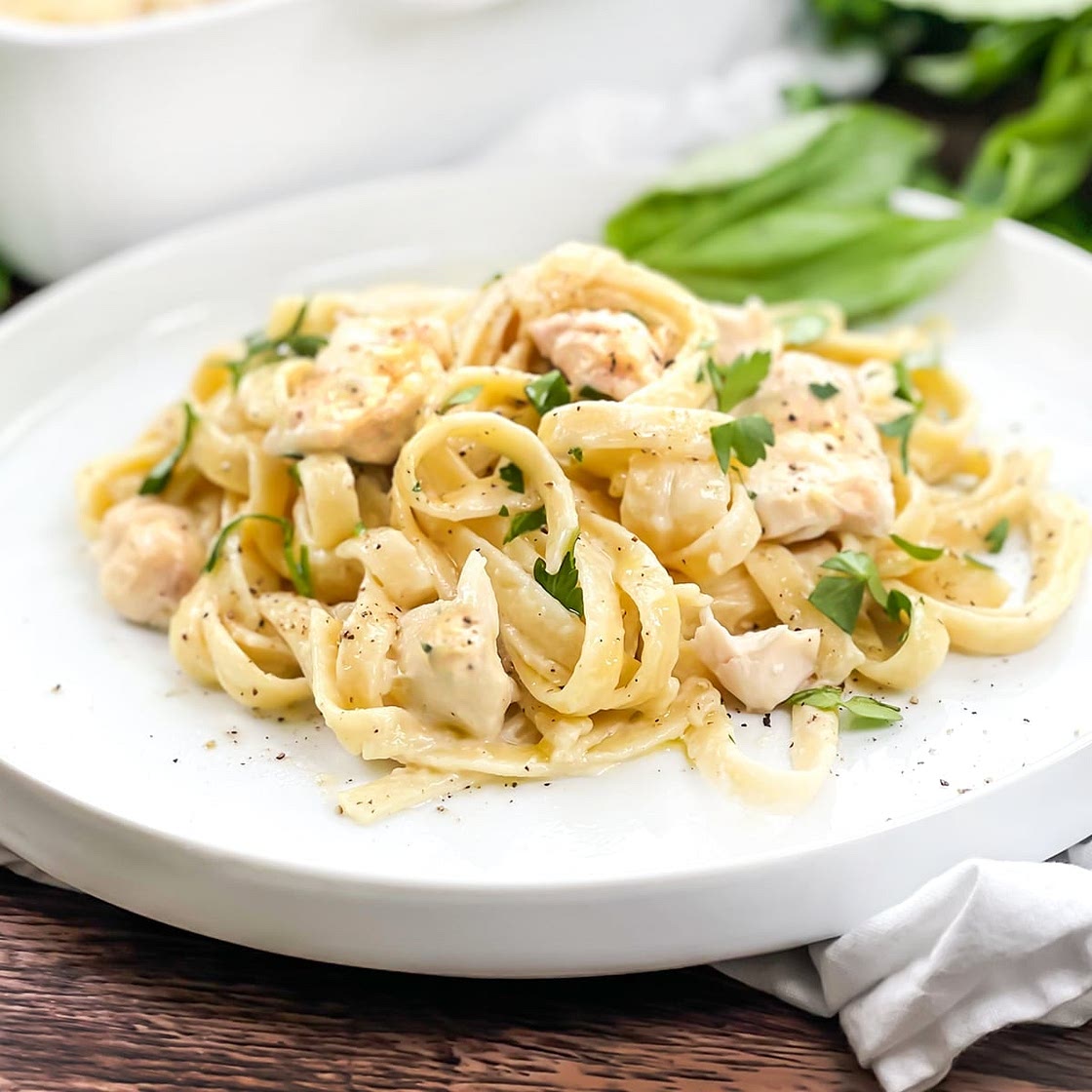 Chicken Pasta Bake With Creamy Alfredo Sauce