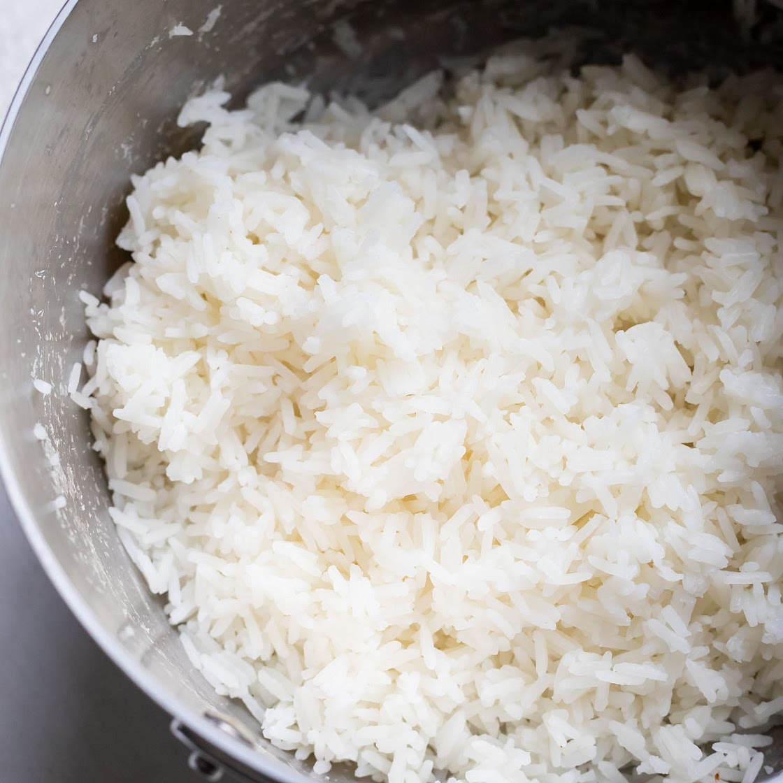 How to cook rice (stove and rice cooker methods)