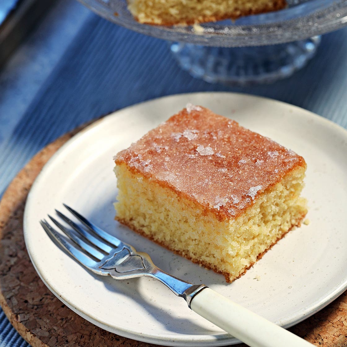 Lemon Drizzle Traybake Recipe (All-In-One Method)