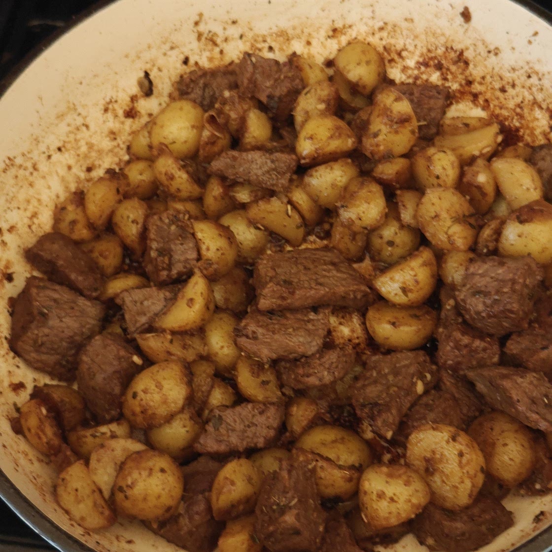 Garlic Butter Herb Steak Bites with Potatoes
