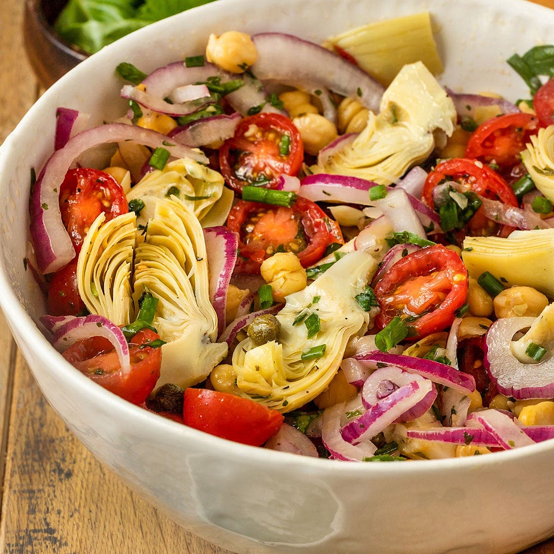 Tuscan Artichoke Tomato Salad