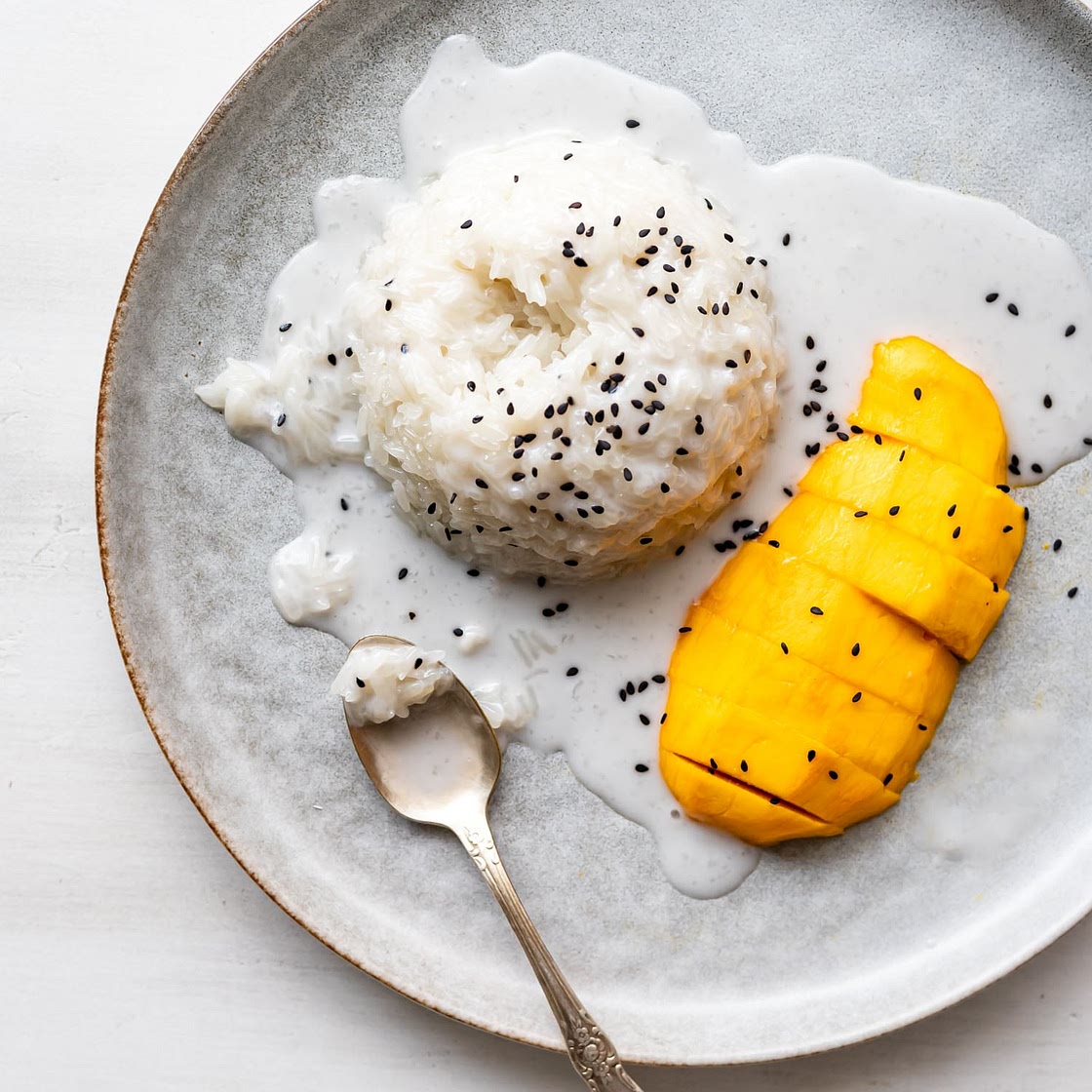 Ridiculously Good Mango Sticky Rice (Khao Niao Mamuang)