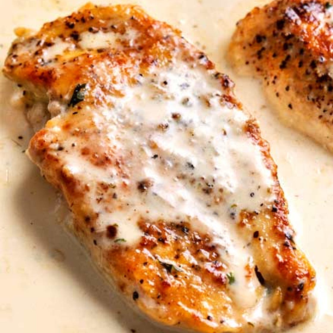 One Pan Creamy Garlic Chicken Breasts