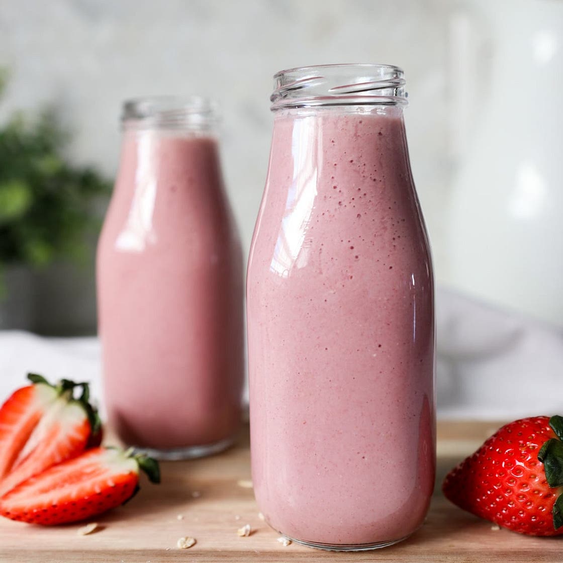 Strawberry Oatmeal Smoothie