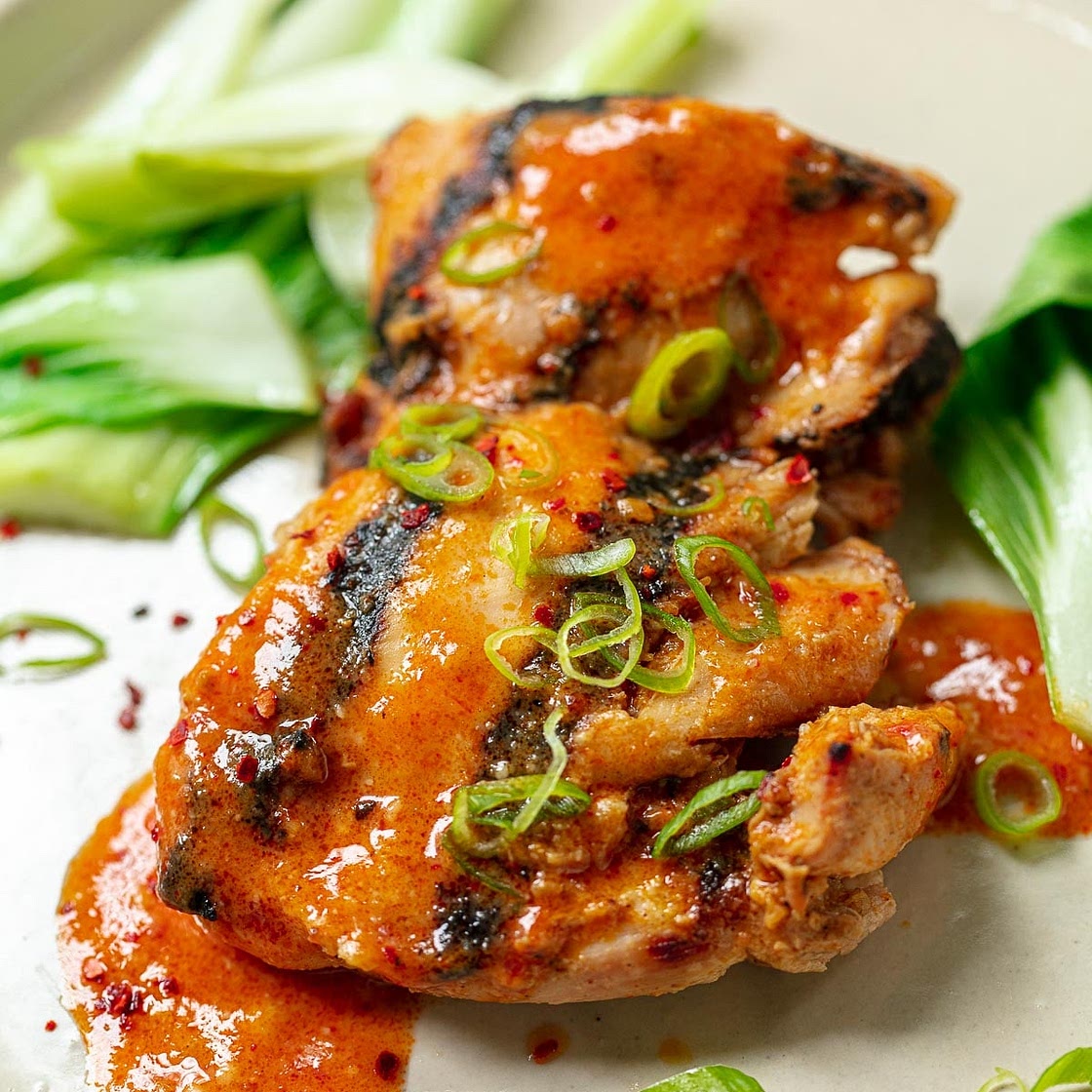 Easy Sweet and Spicy Gochujang Chicken
