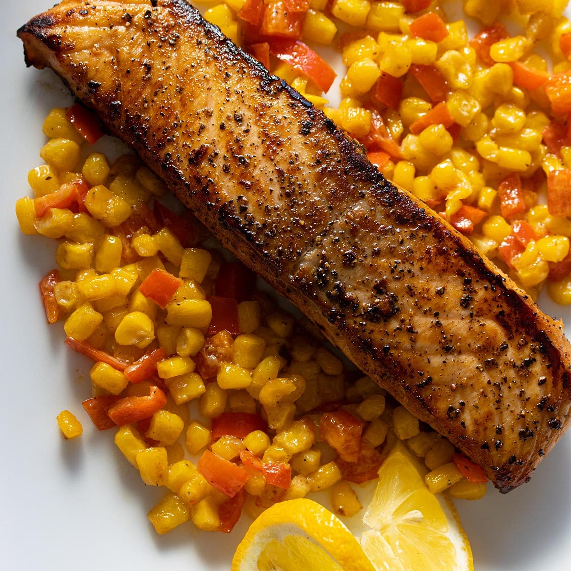 Creamed Corn with Pepper Salmon