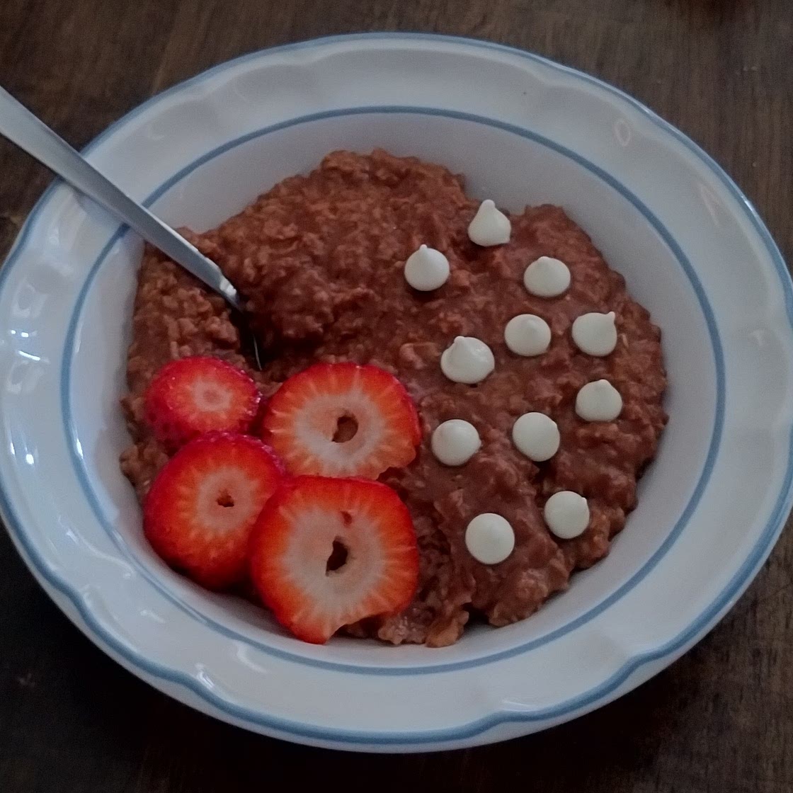 Chocolate Covered Strawberry Oatmeal (Microwavable)