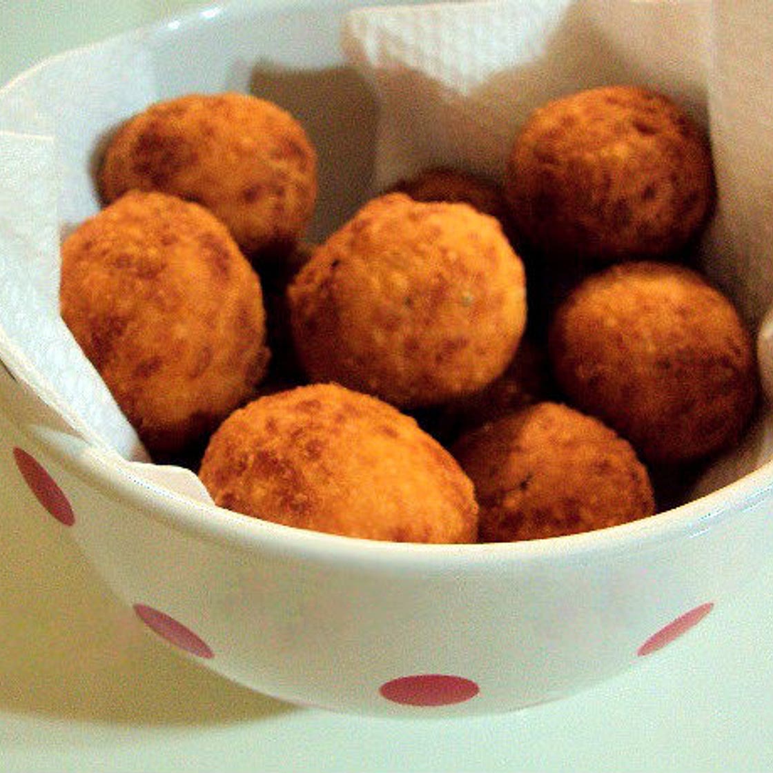 Bolinha de queijo fácil