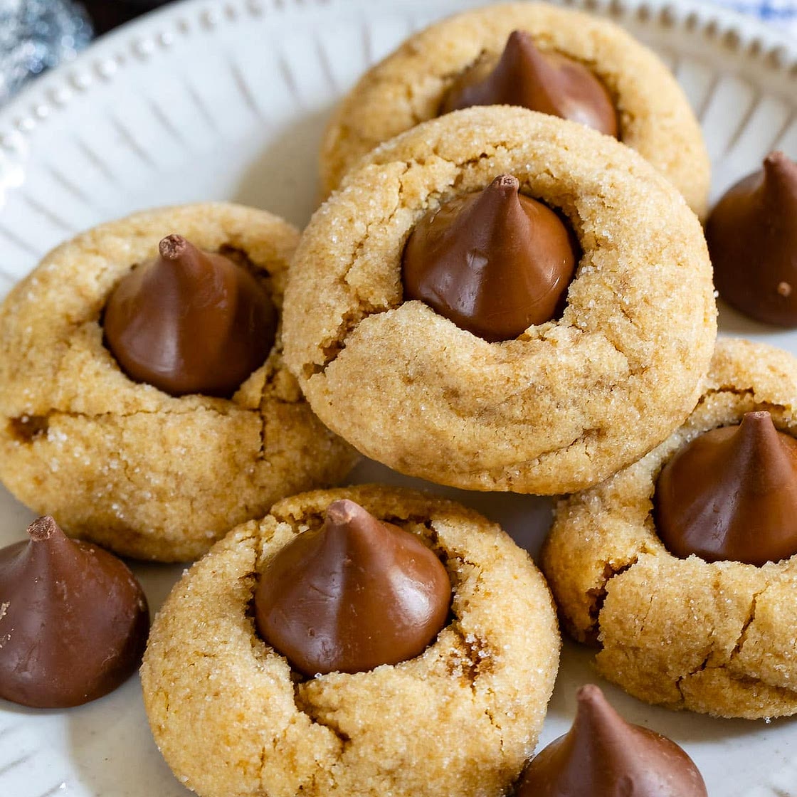 Easy Peanut Butter Blossoms Recipe