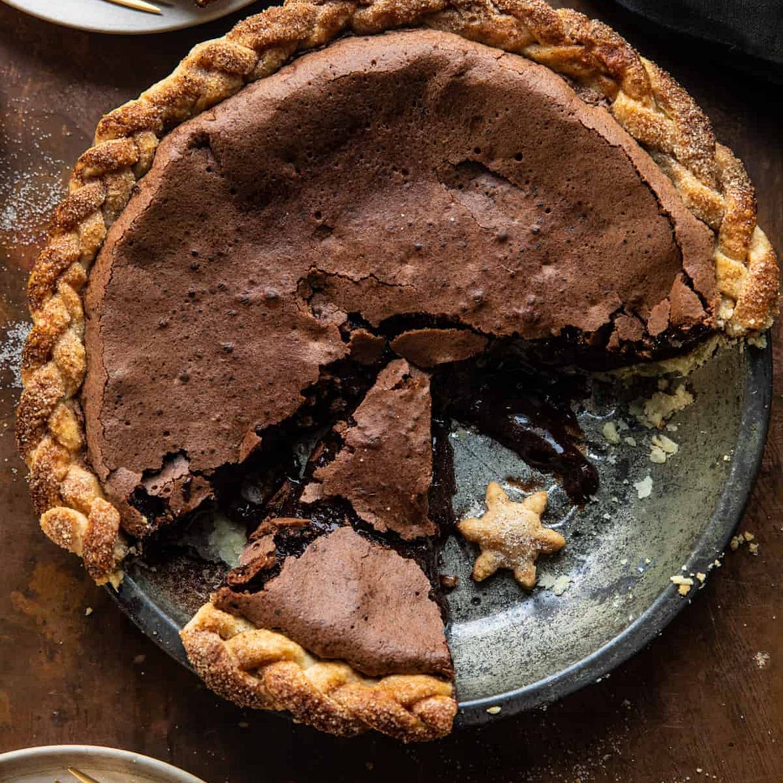 Molten Chocolate Crackle Pie
