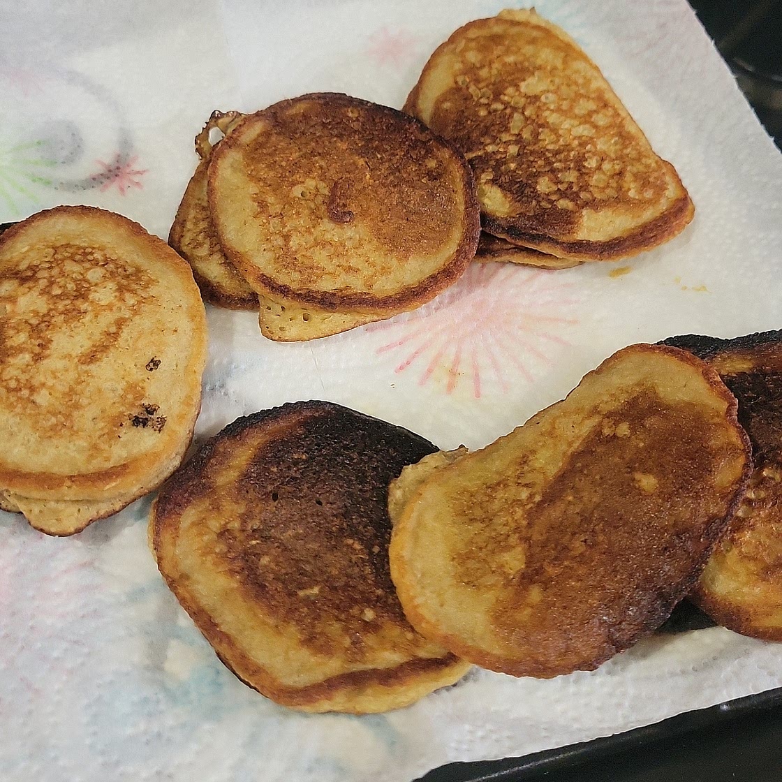 Healthy Banana Oatmeal Pancakes (made in the blender!)