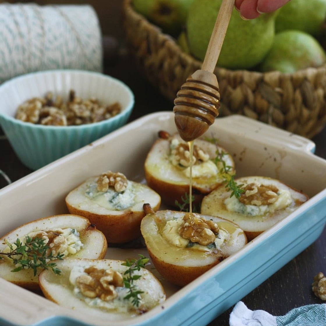Baked Pears with Gorgonzola and Honey