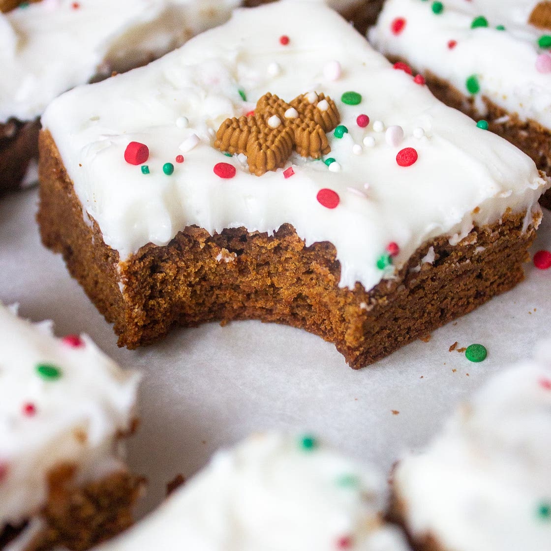 Chewy Gingerbread Cookie Bars