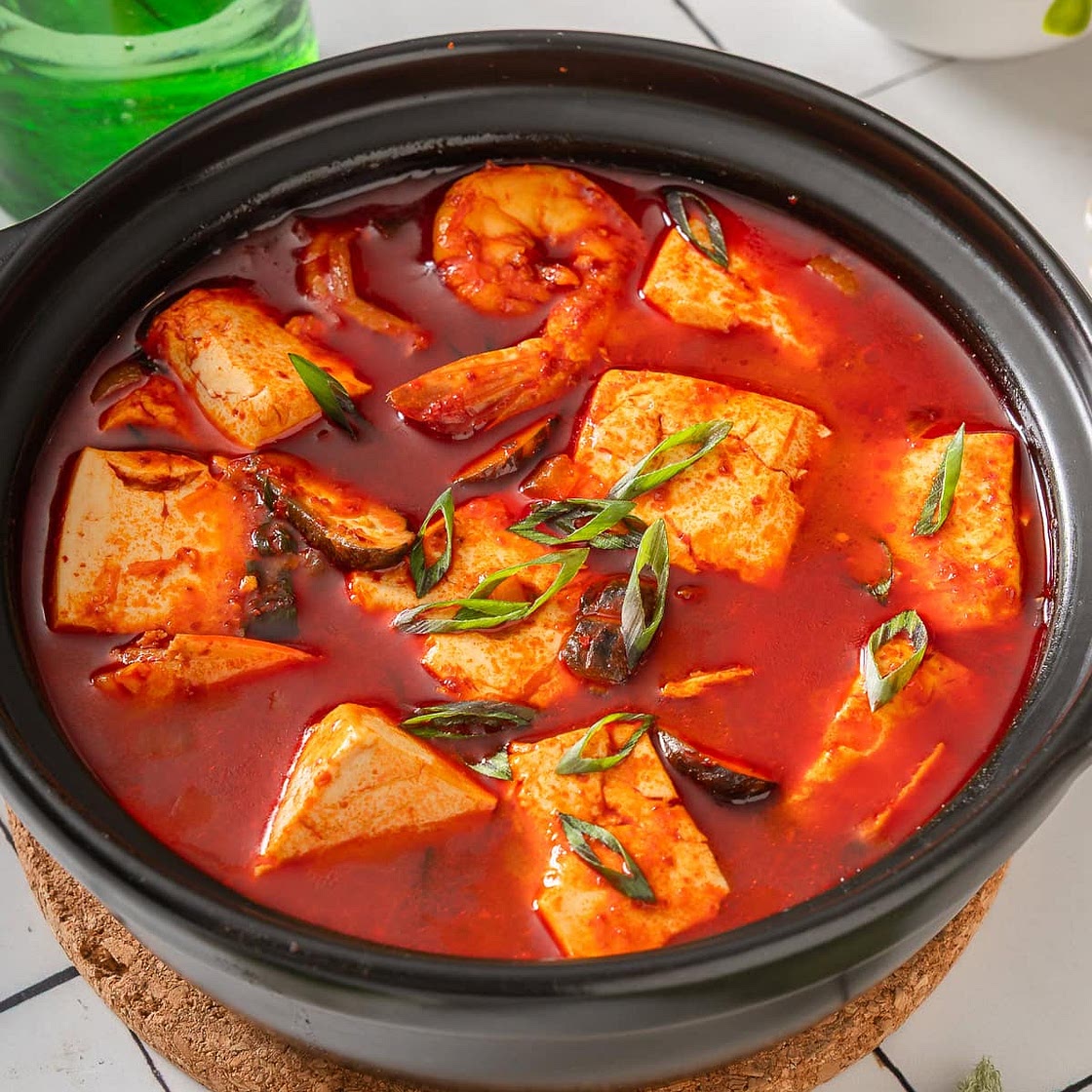 Korean Spicy Soft Tofu Soup (Soondubu Jjigae)