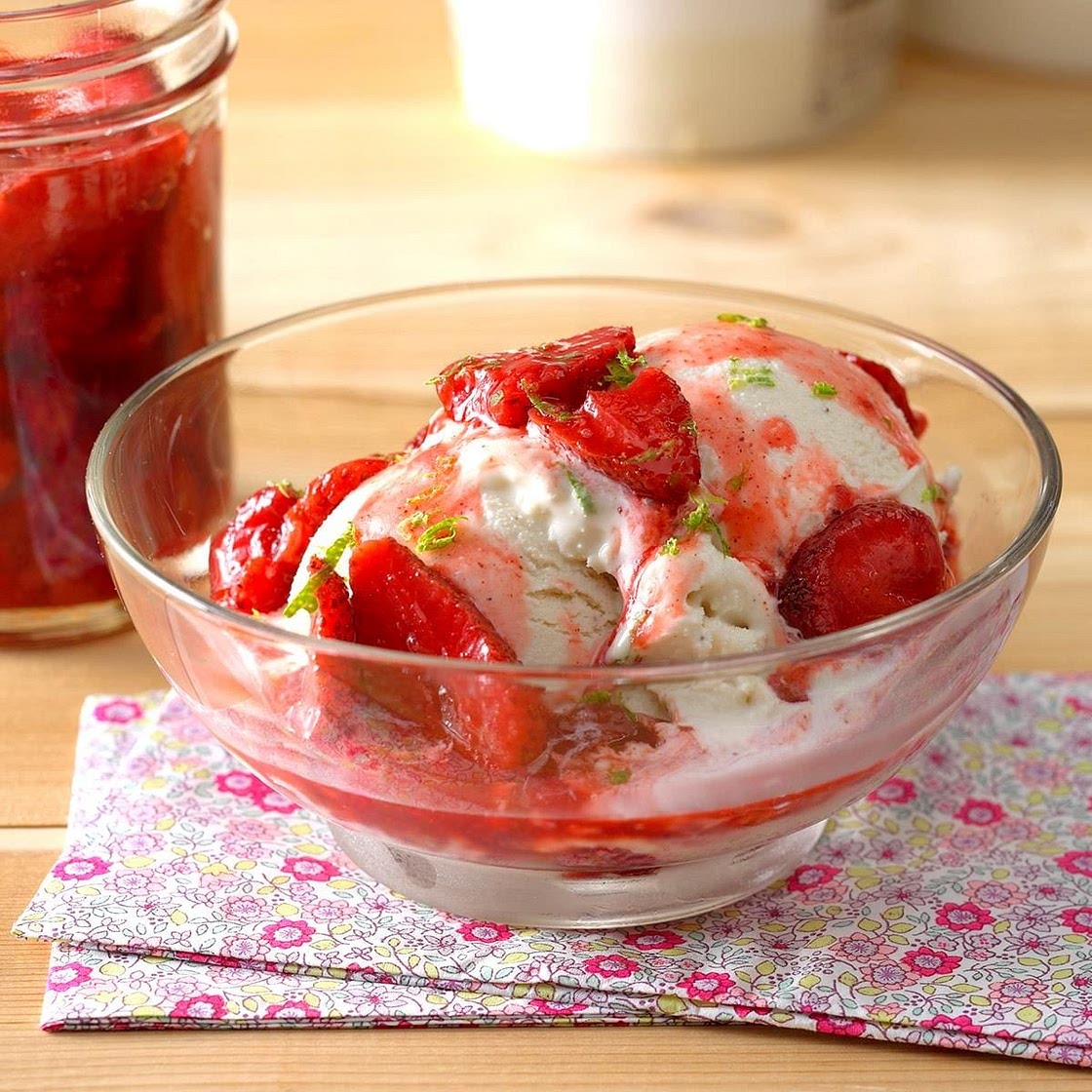 Cinnamon-Strawberry Sundaes