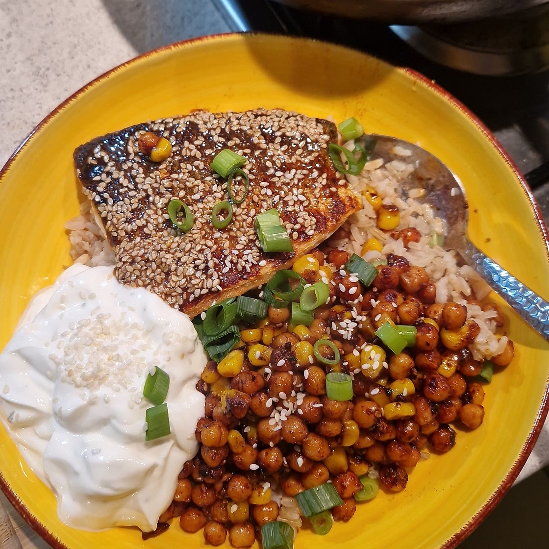 Salmon poke bowl