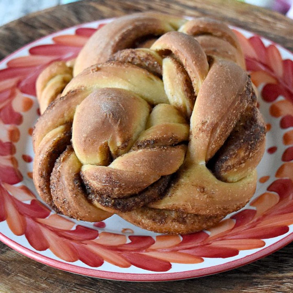 Swedish Sourdough Cardamom Buns