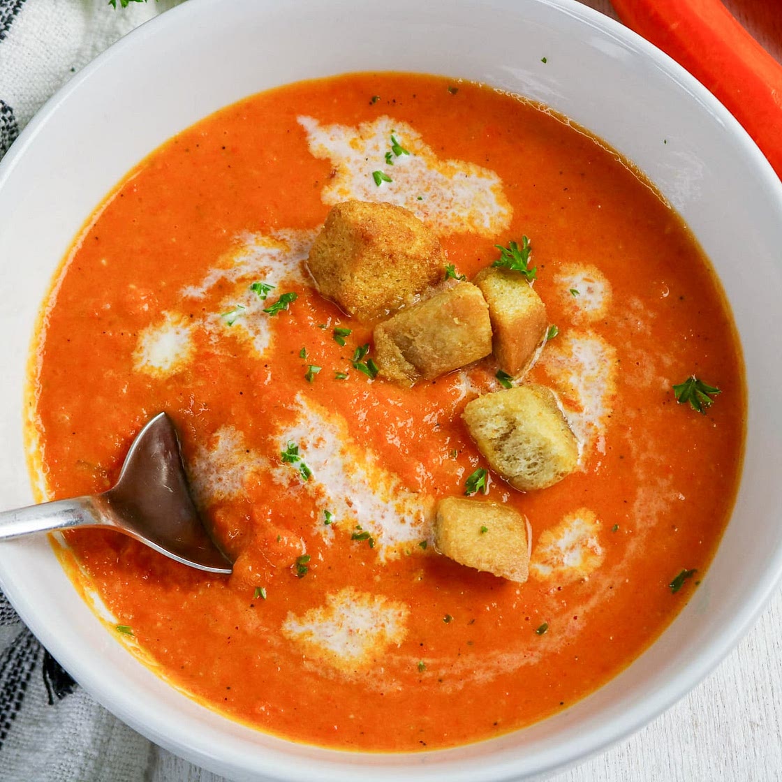 Easy Creamy Carrot Soup Recipe