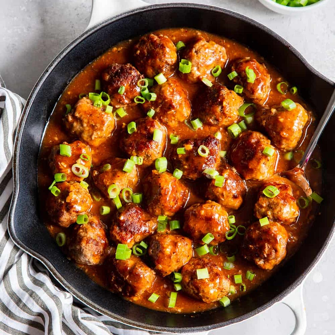 One-Skillet Sweet and Sour Meatballs {Paleo}