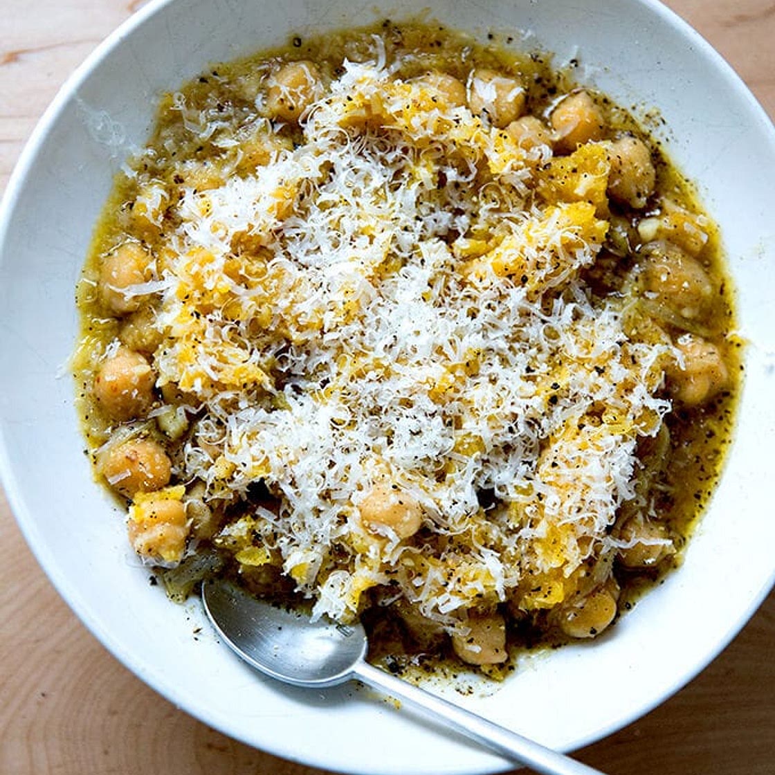 Baked Spaghetti Squash with Garlicky Chickpeas