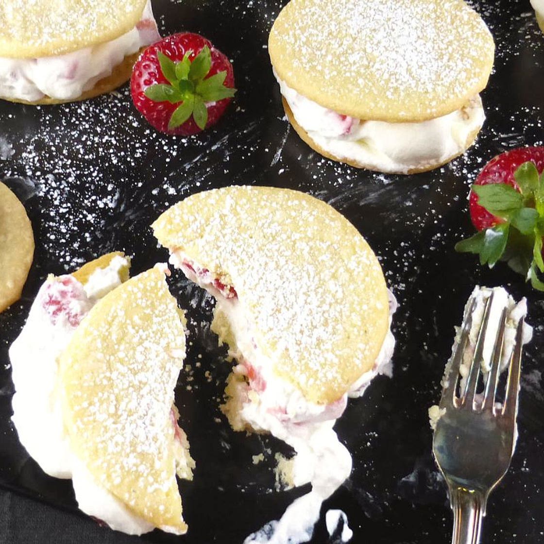 Spelt Vanilla Shortbread Cookies