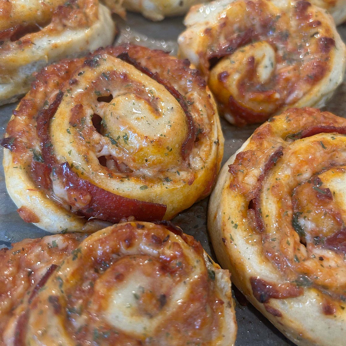 Easy Pizza Pinwheels Recipe