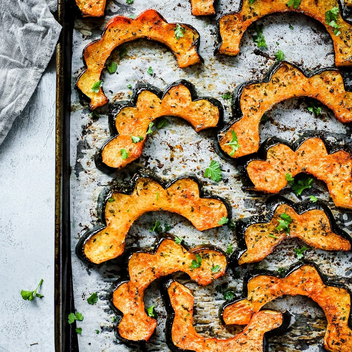 Easy Roasted Acorn Squash Recipe