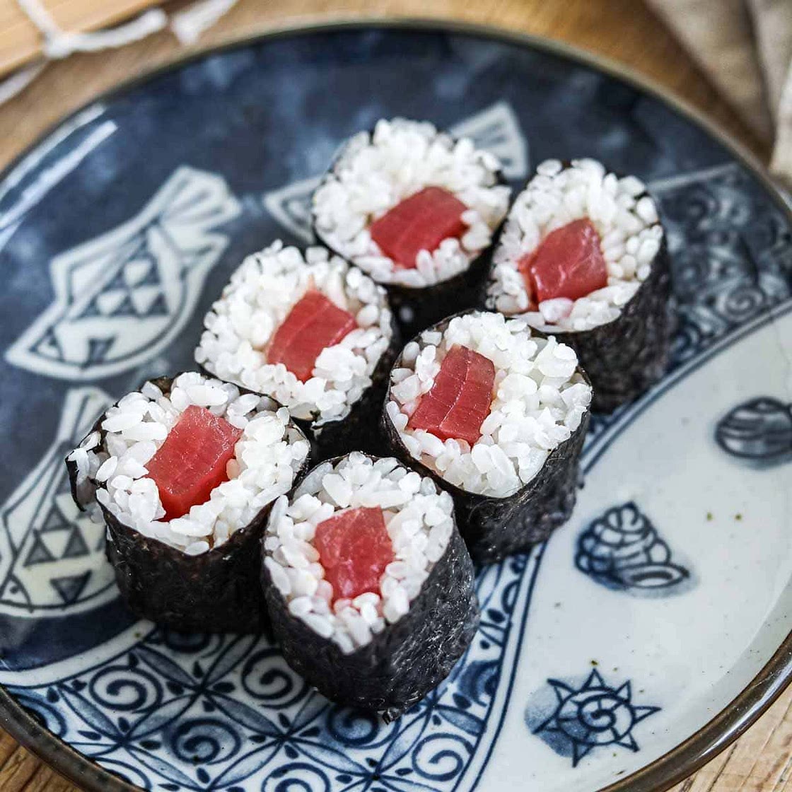 Tekka Maki (Tuna Sushi Roll)