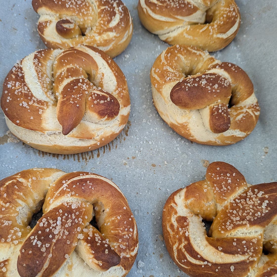 Easy Homemade Soft Pretzels