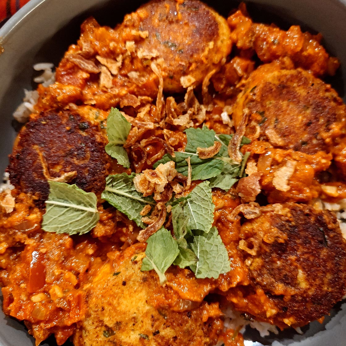 Malai kofta biryani with apple