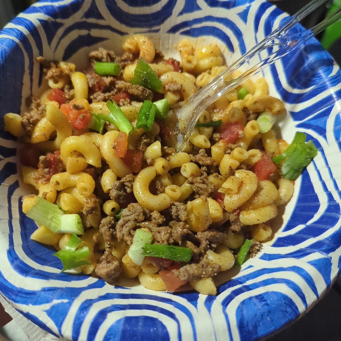 Skinny One Pot Cheeseburger Pasta Skillet