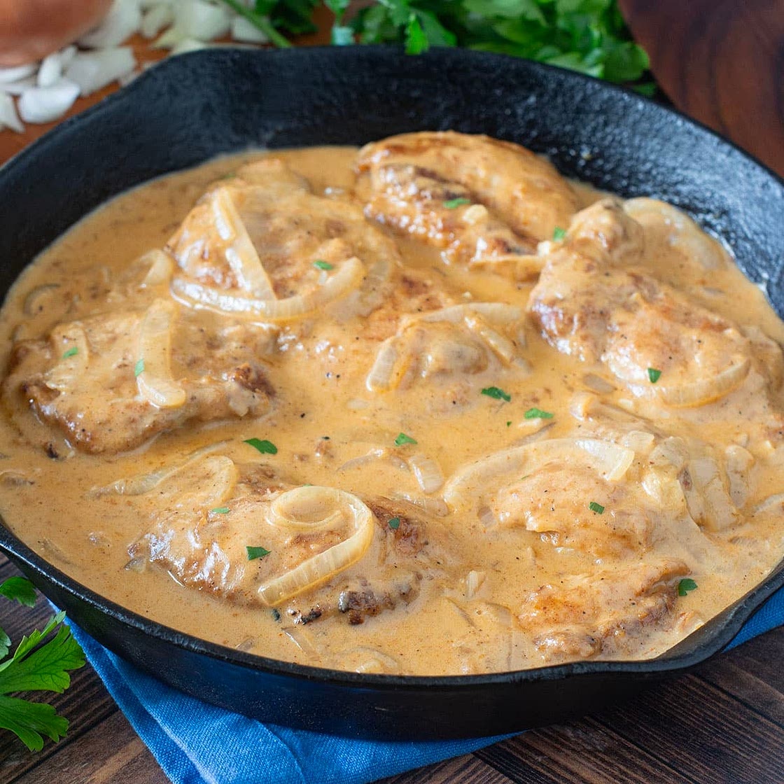 Smothered Chicken Thighs Recipe