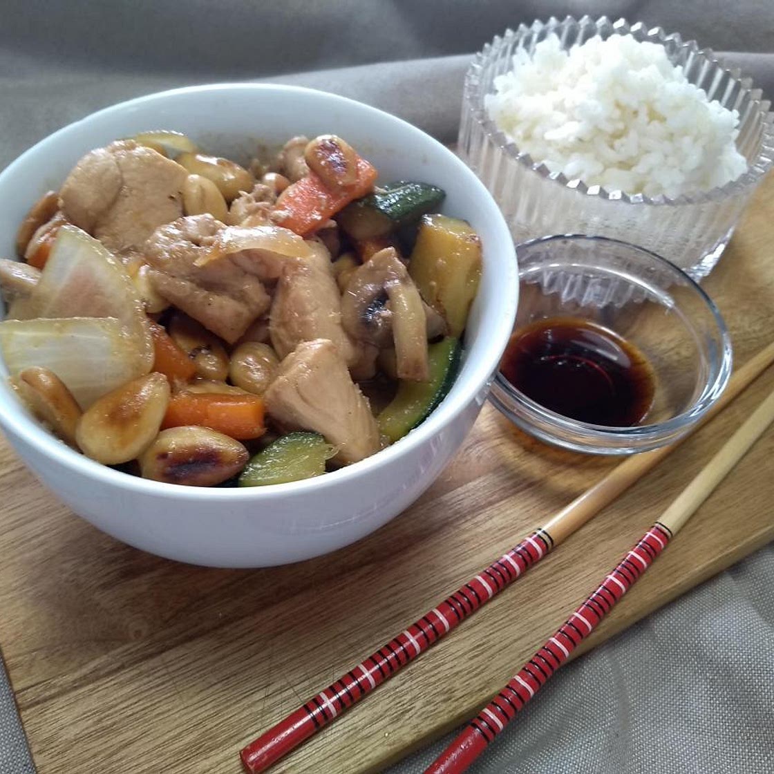 Receita de Frango com legumes chinês