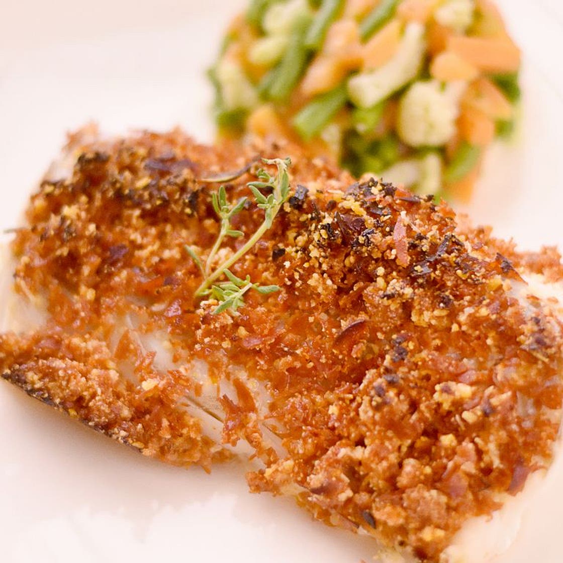 Dos de cabillaud et son crumble de chorizo au parmesan