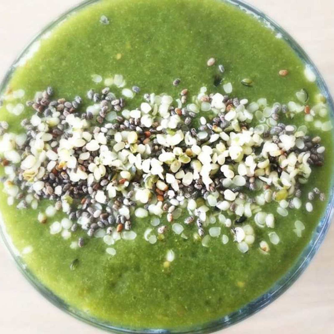 Green Superfood Detox Smoothie