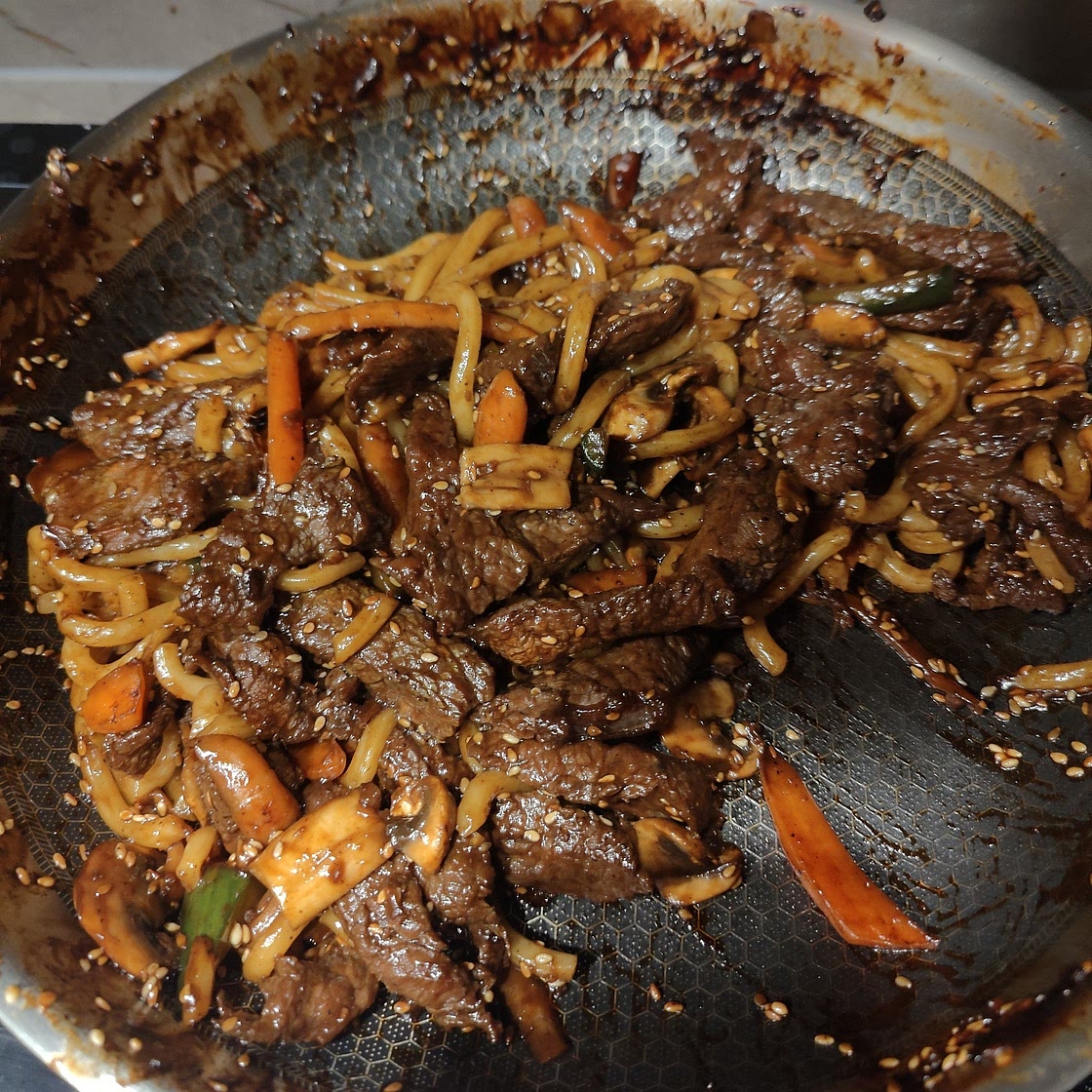 Stir-fried beef with hoisin sauce