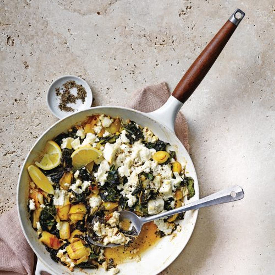 stoof van prei met gerijpte feta