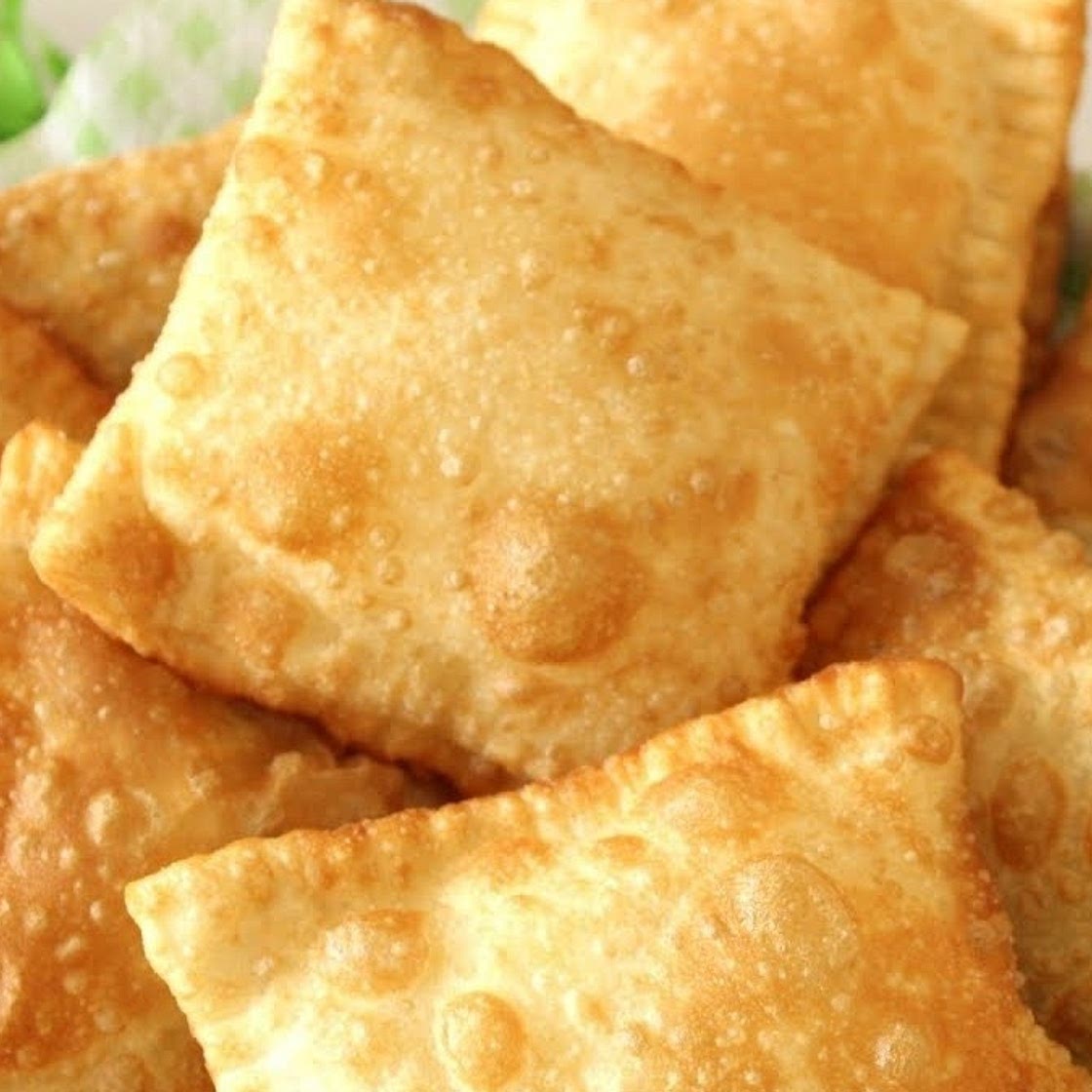 Massa pastel de feira com apenas 3 ingredientes