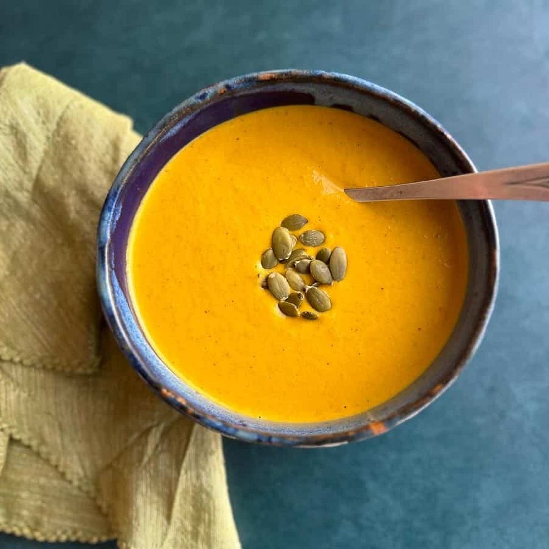 Low FODMAP Roasted Carrot Tahini Soup