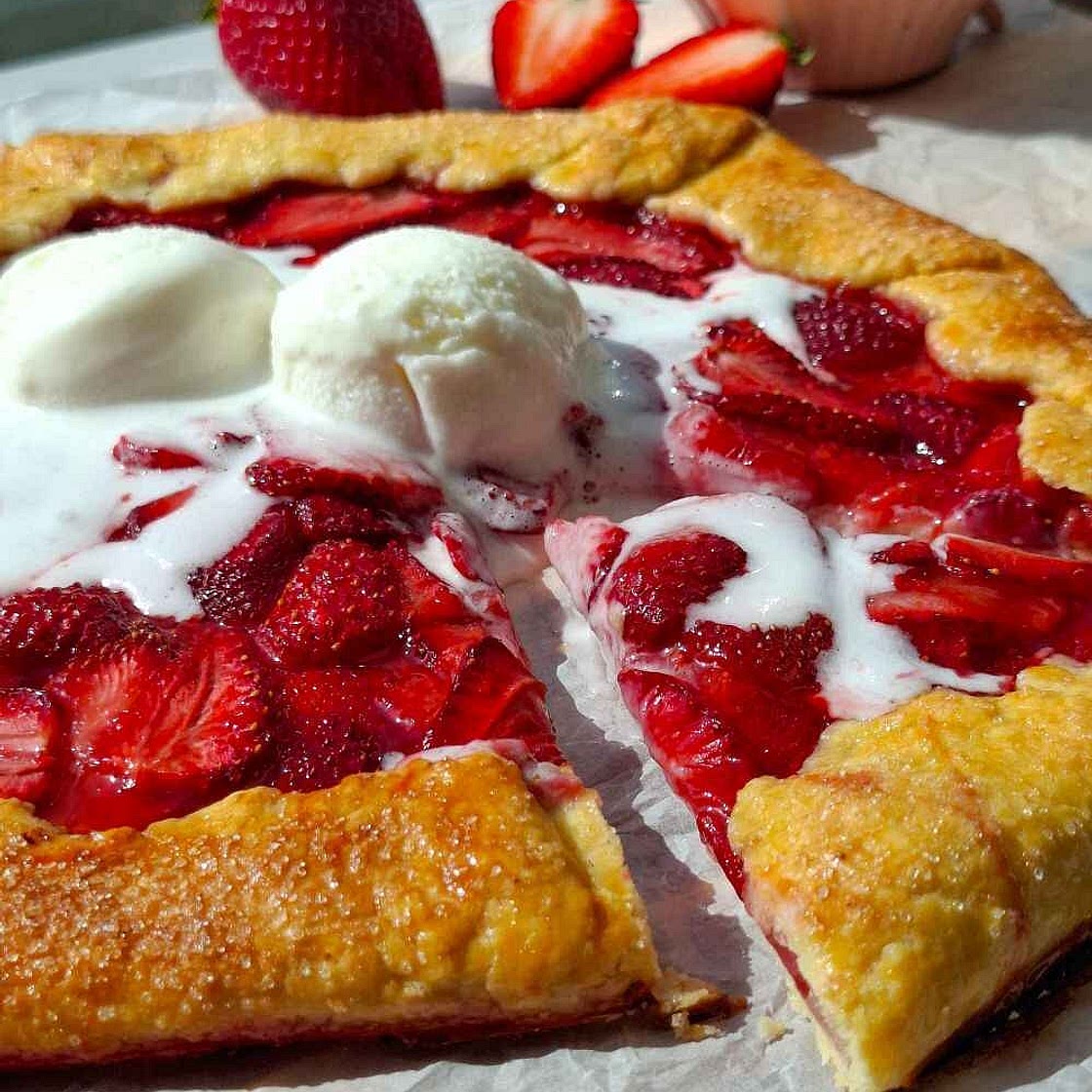 Strawberry Galette 🍓