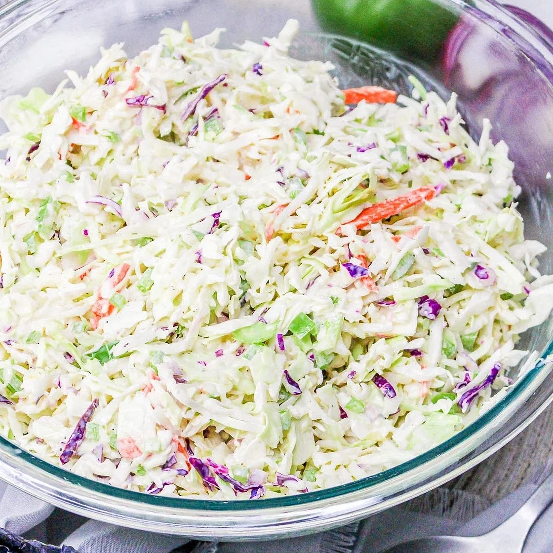 Easy Classic Coleslaw Salad with Mayonnaise