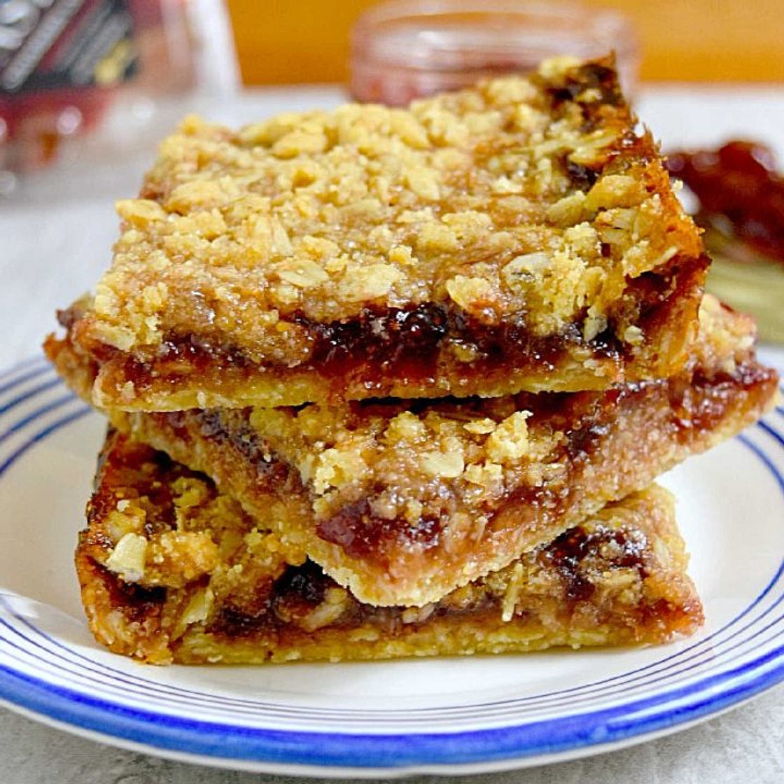 Strawberry Crumble Bars