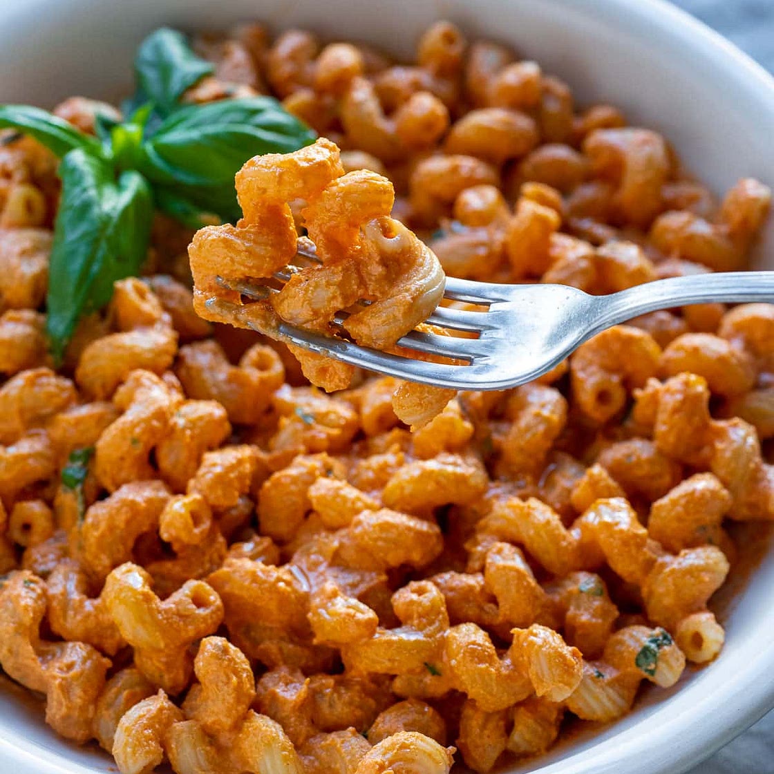Roasted Red Pepper and Sun-Dried Tomato Pasta