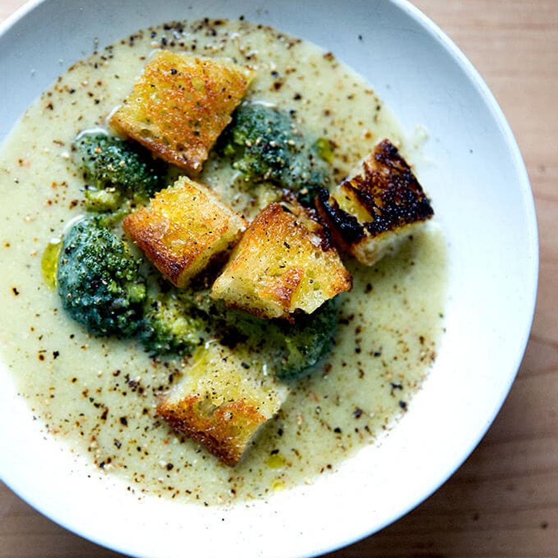 Vegetarian Broccoli-Cheddar Soup