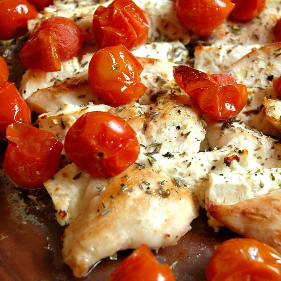 Escalopes de dinde à la feta et tomates cerises