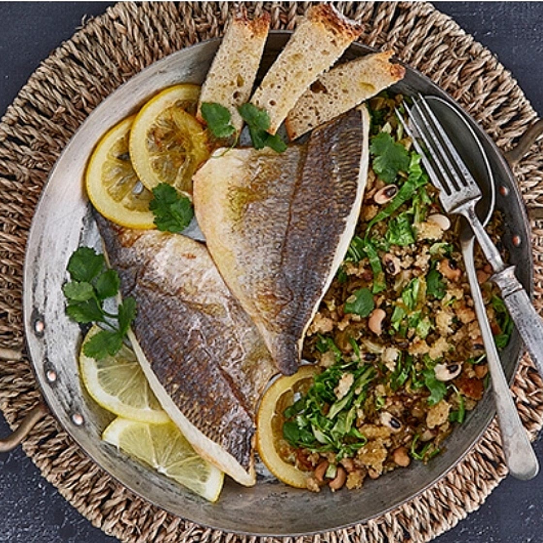 Filetes de Dourada Assada no Forno com Migas